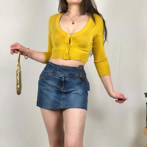 2000s mustard yellow button up cropped cardigan - Picture 2 of 4
